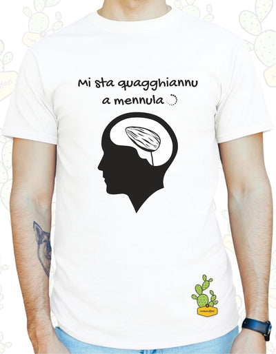 T-shirt Uomo  – MI STA QUAGGHIANNU A MENNULA